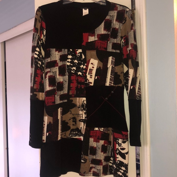 Dressy sweater, cute pattern - Picture 1 of 3